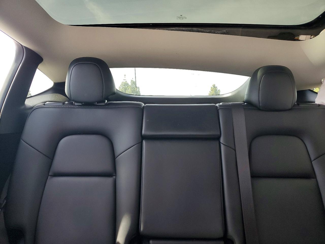 2024 TESLA MODEL Y