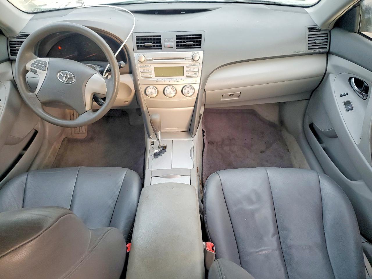 2011 TOYOTA CAMRY