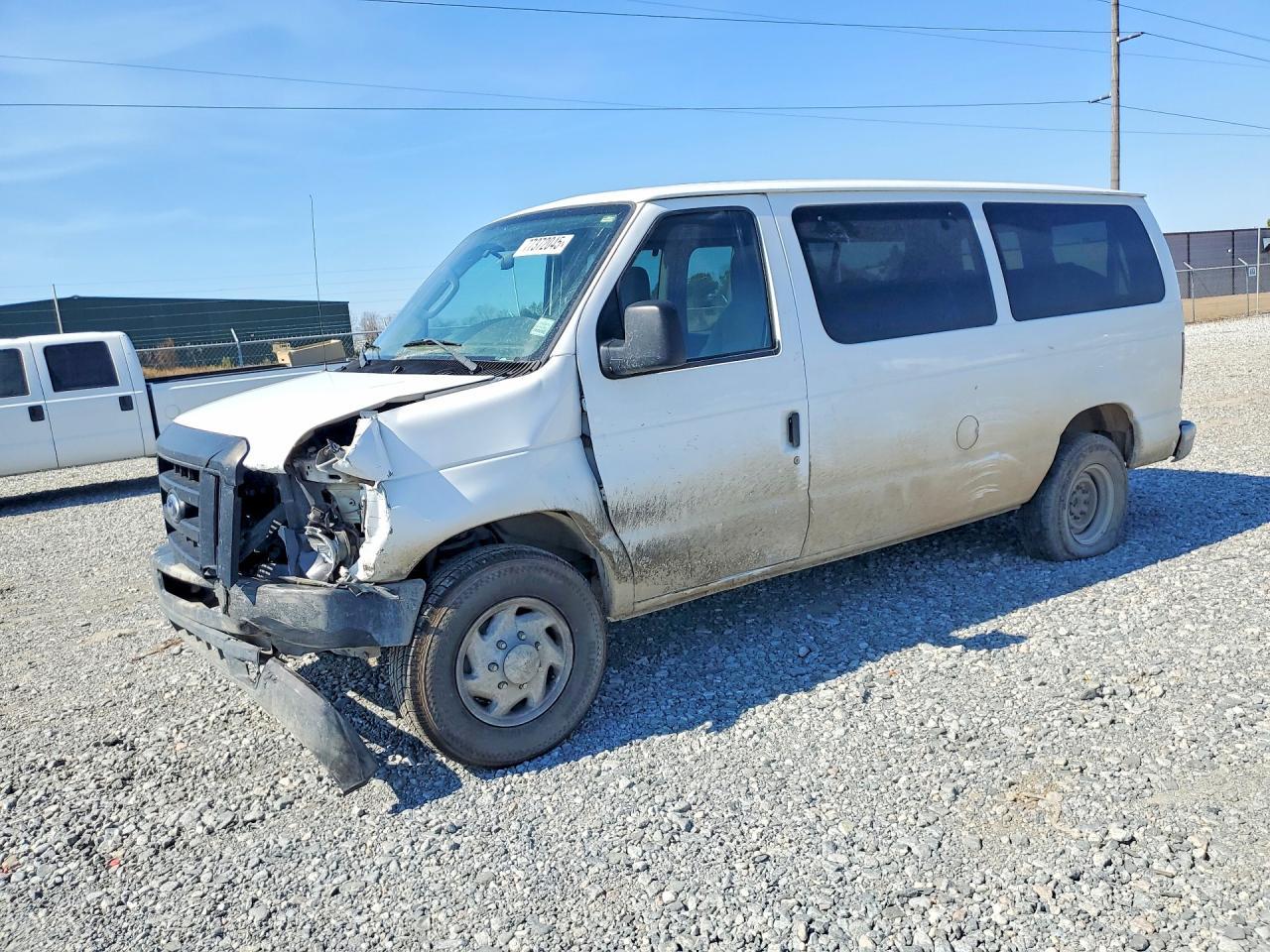 2009 FORD Econoline E350