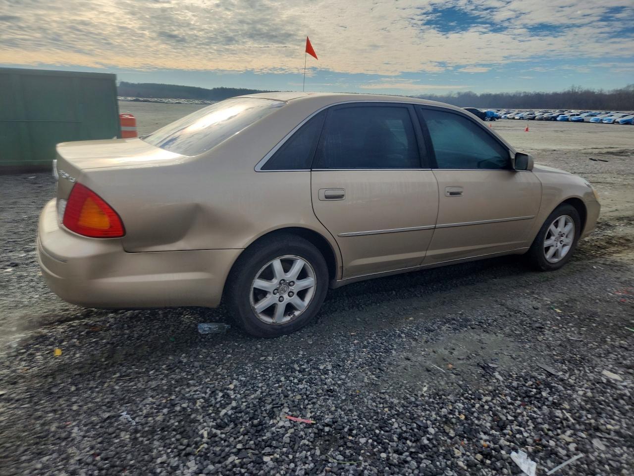 2002 TOYOTA Avalon