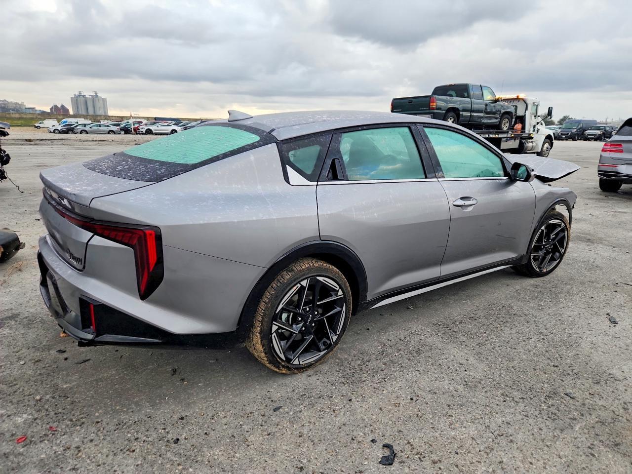 2025 KIA K4