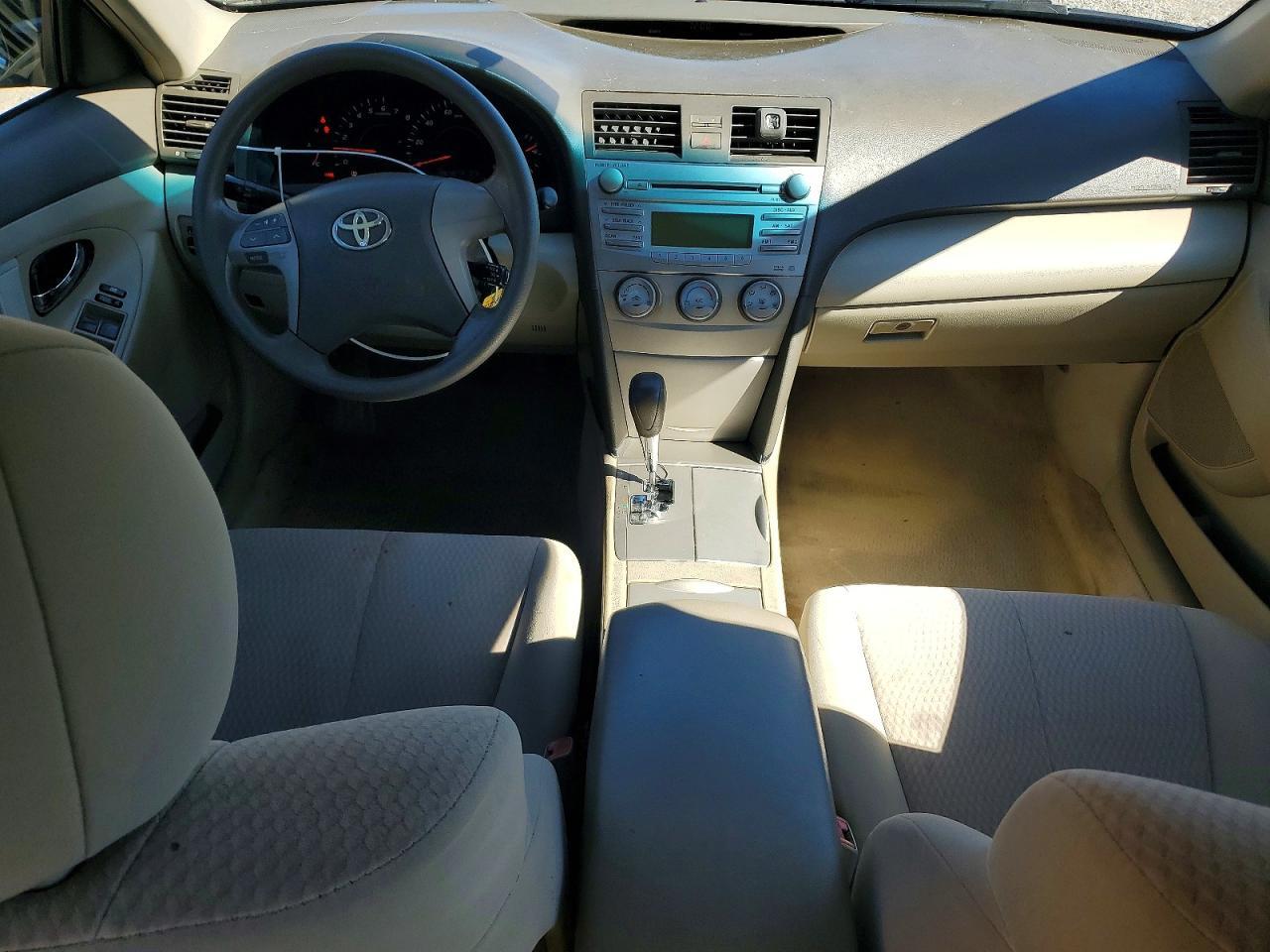 2011 TOYOTA CAMRY