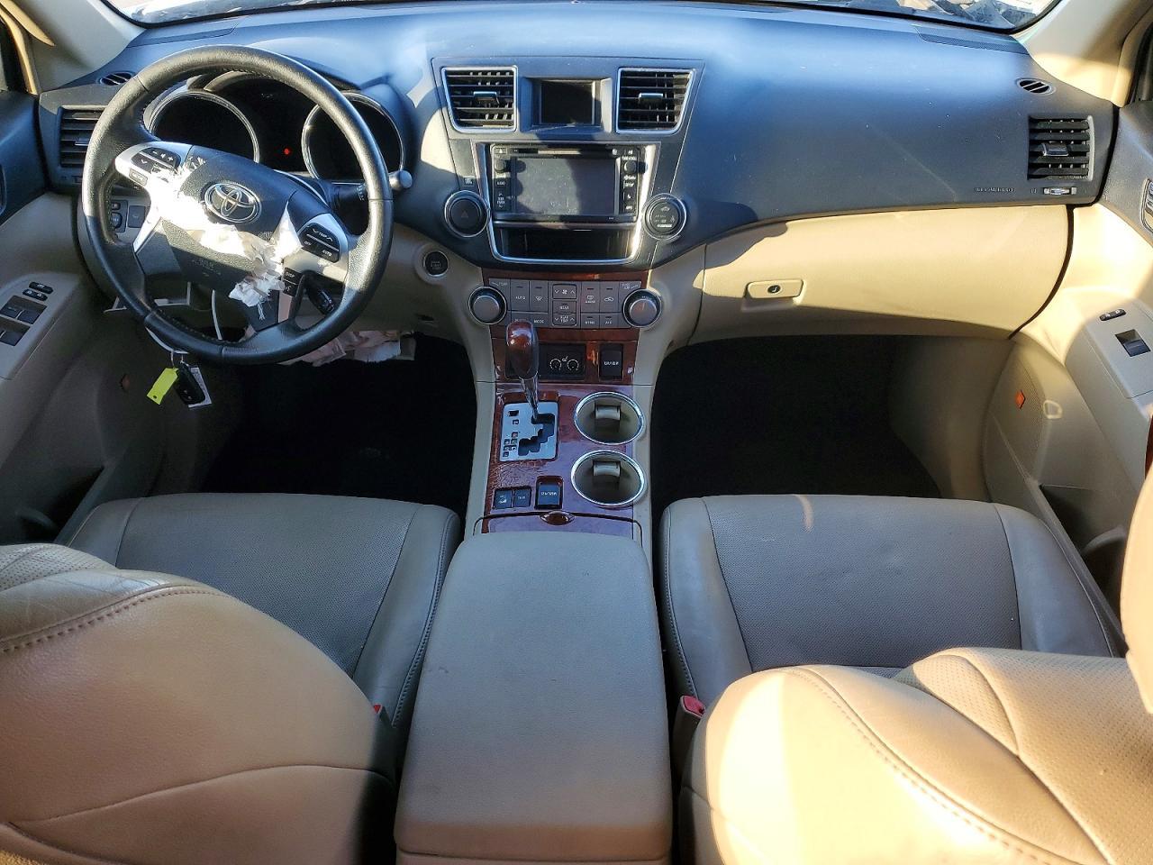 2013 TOYOTA HIGHLANDER