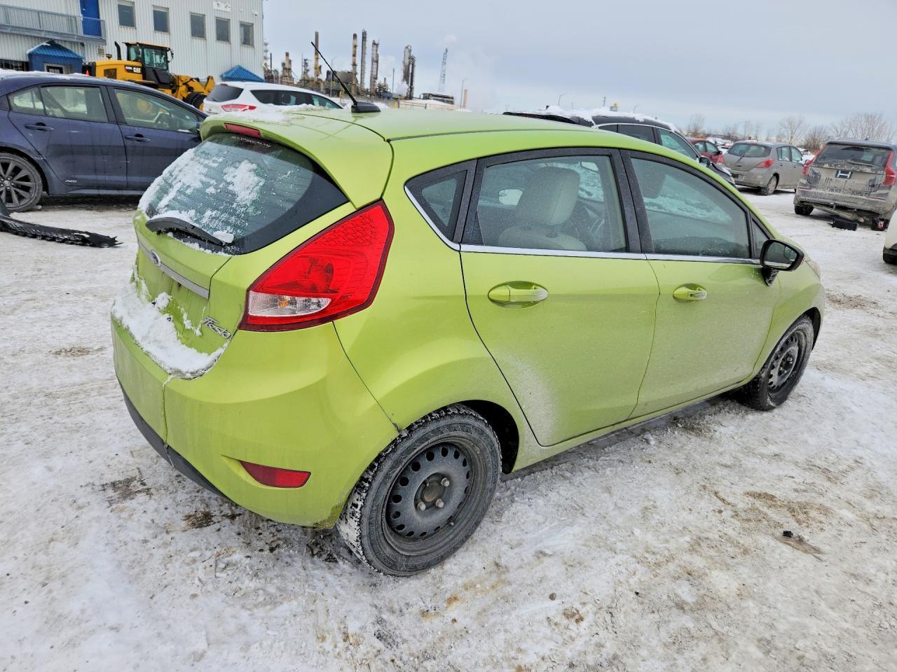 2011 FORD Fiesta