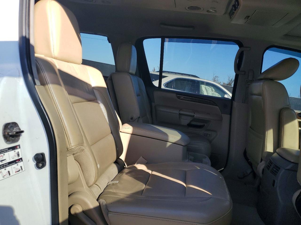 2012 NISSAN Armada