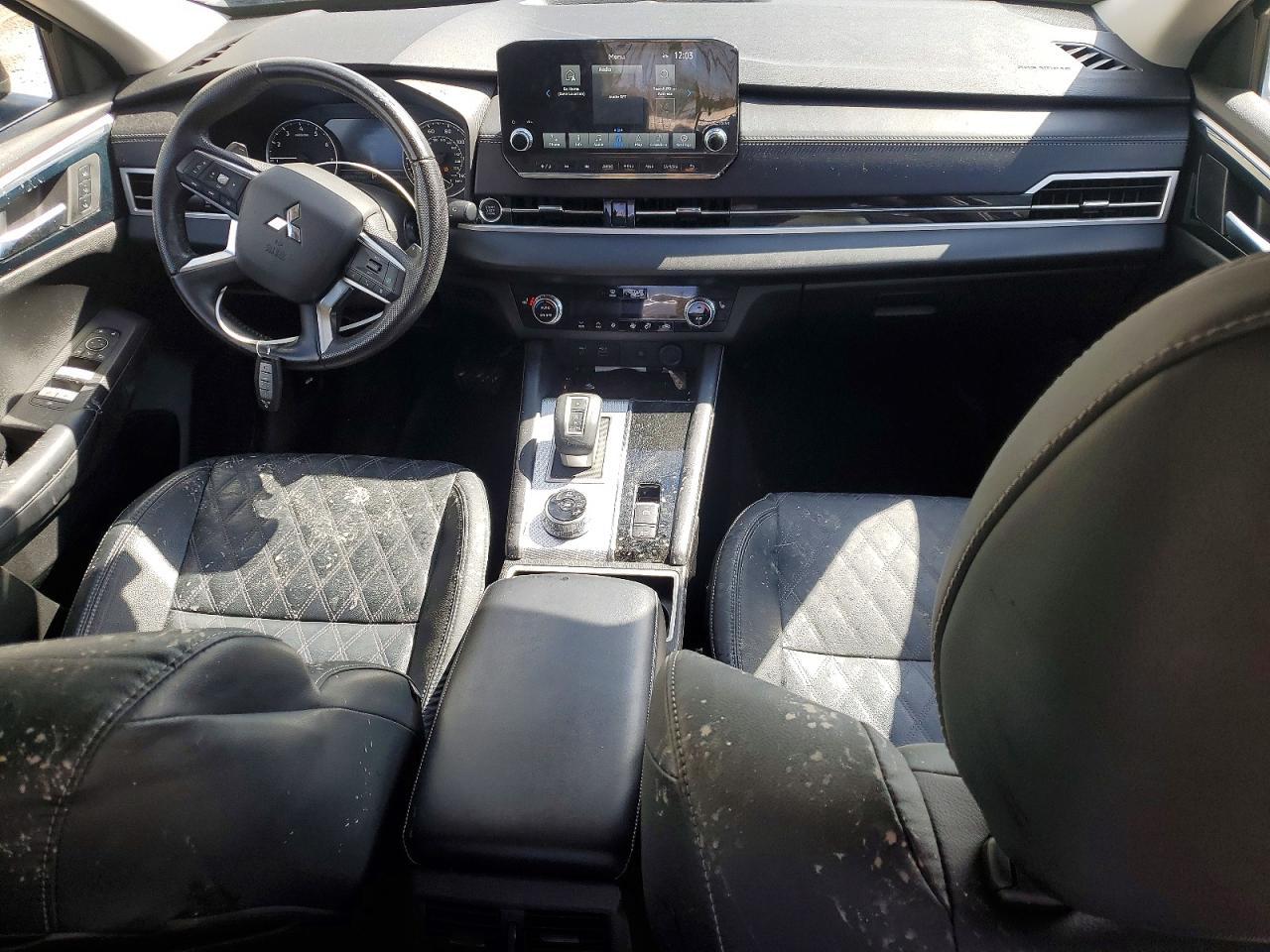 2022 MITSUBISHI outlander