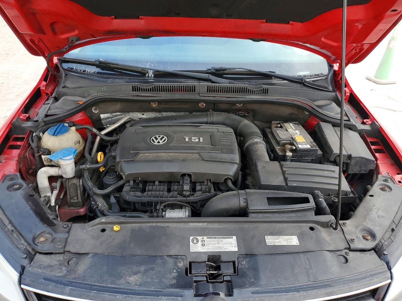 2015 VOLKSWAGEN JETTA
