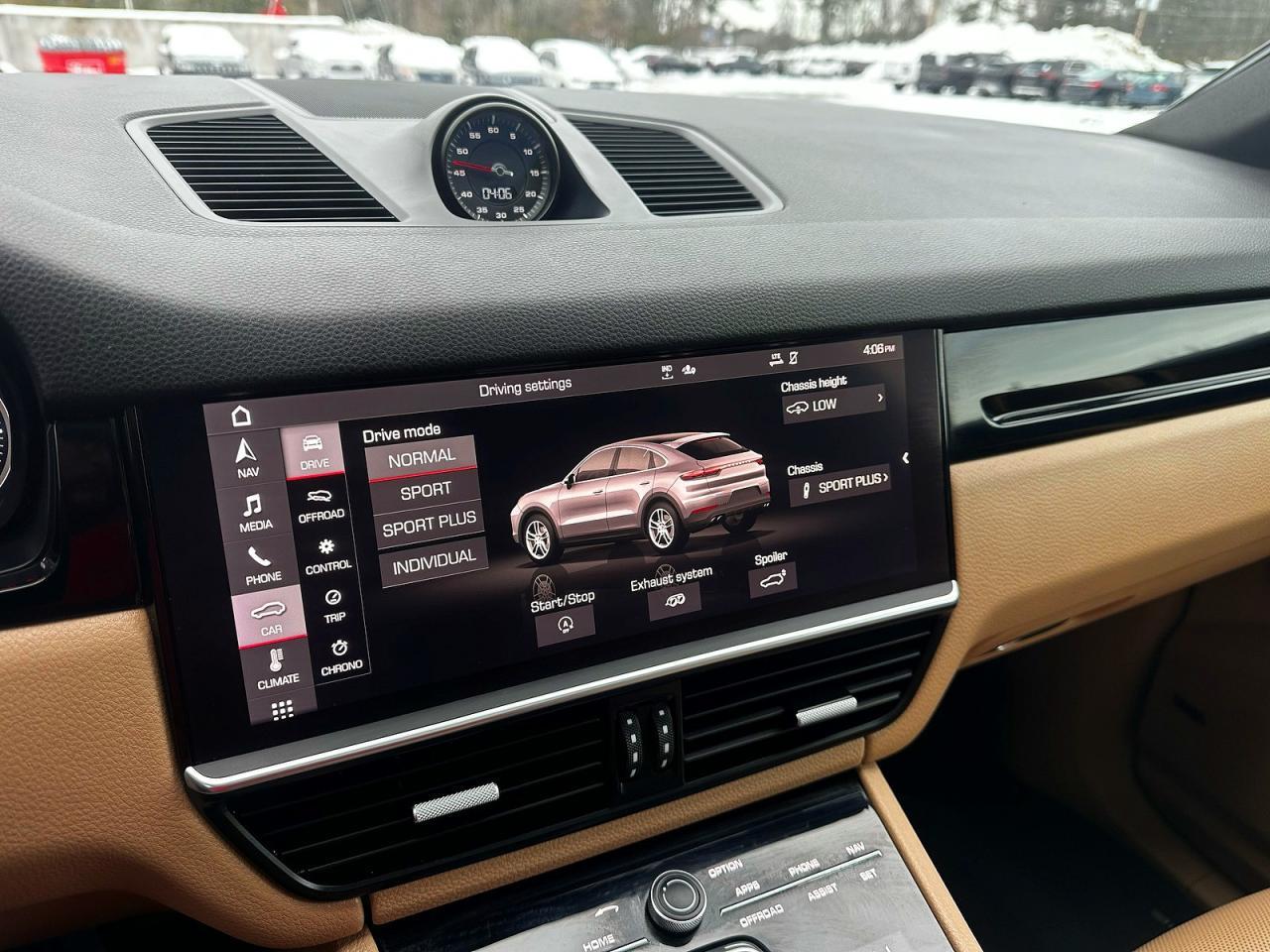 2020 PORSCHE CAYENNE