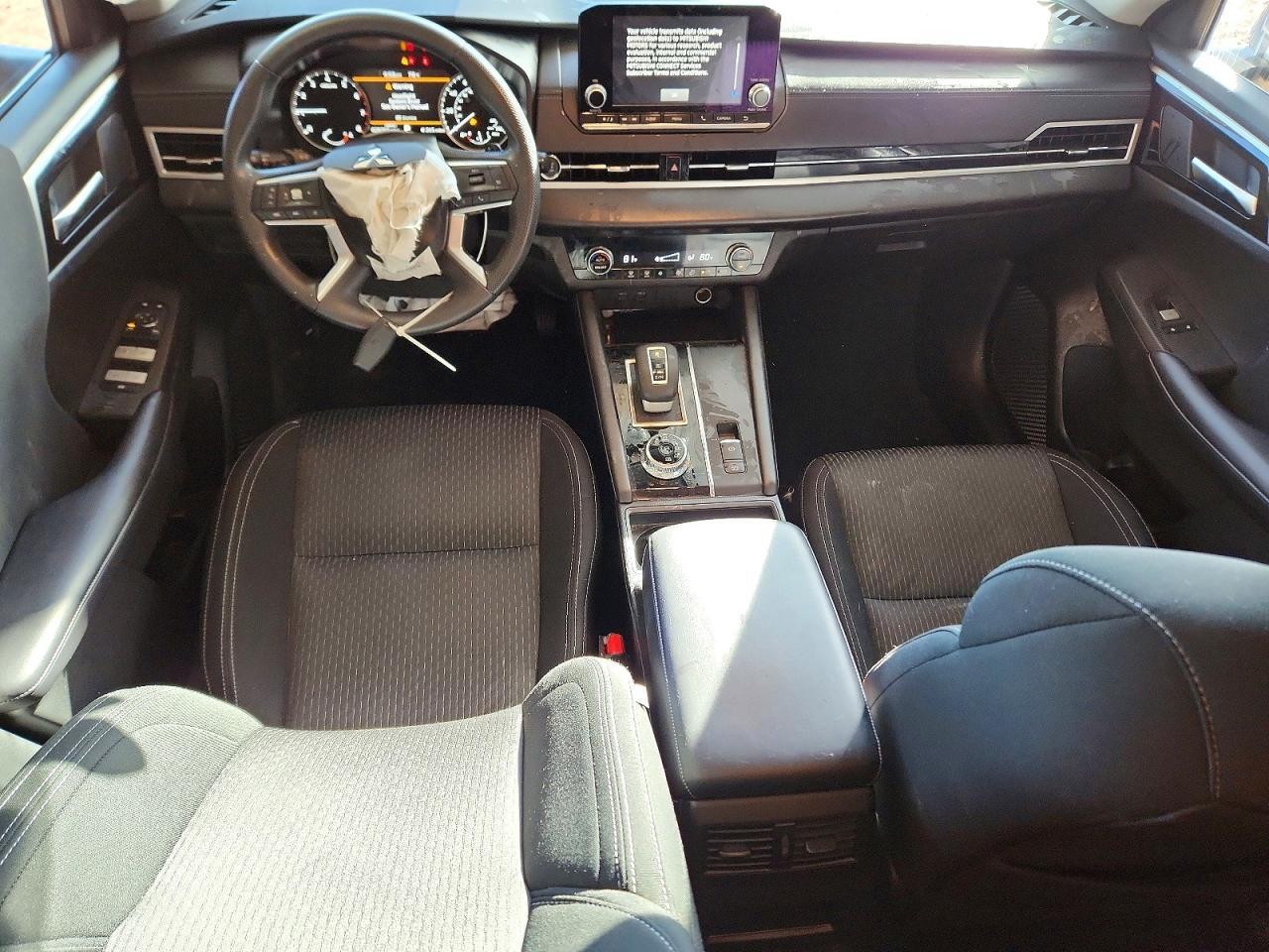 2024 MITSUBISHI outlander