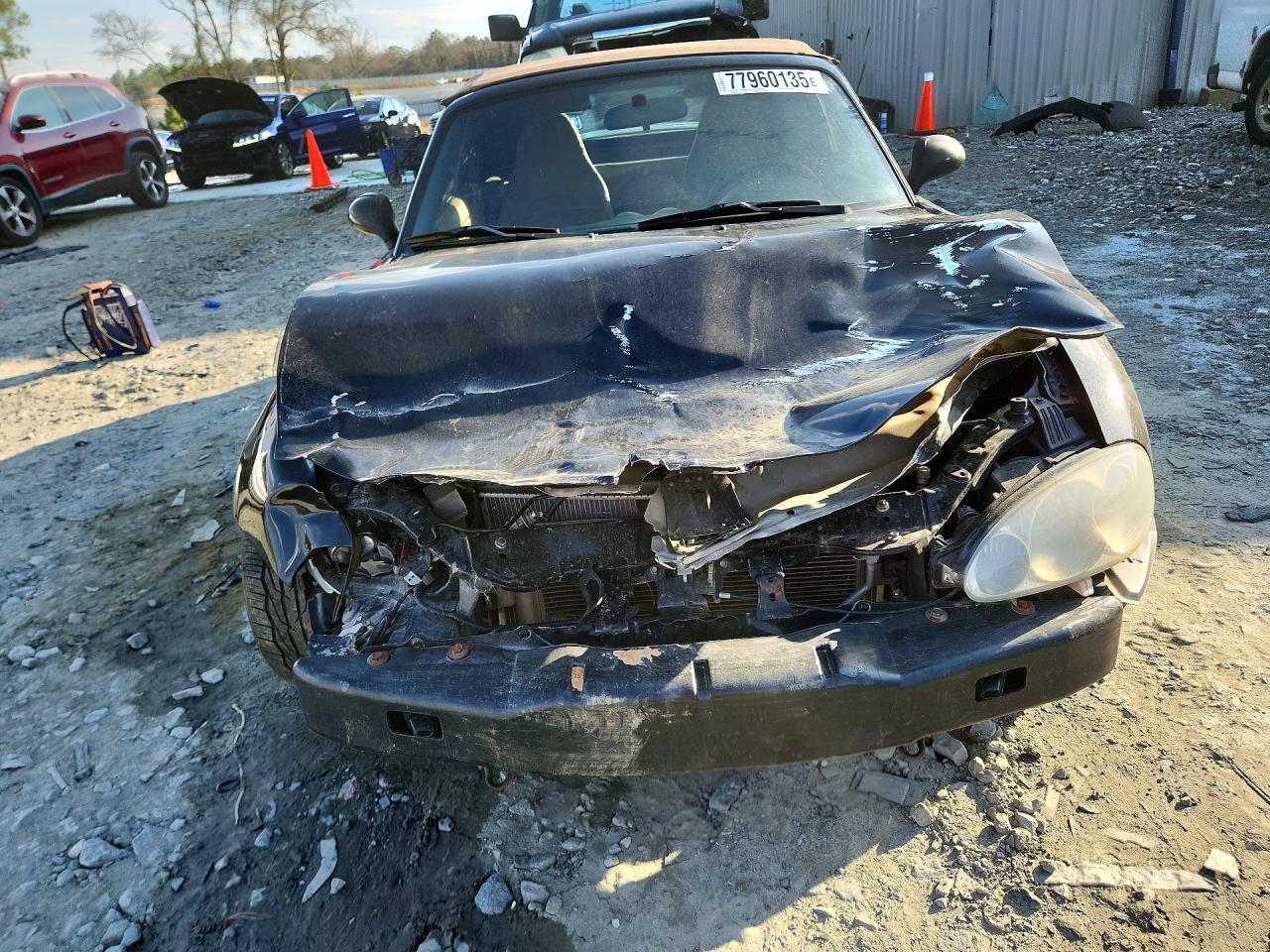 2003 MAZDA MX-5 Miata