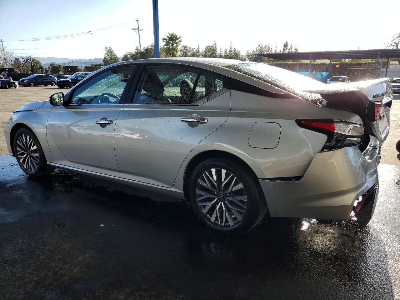 2024 NISSAN ALTIMA