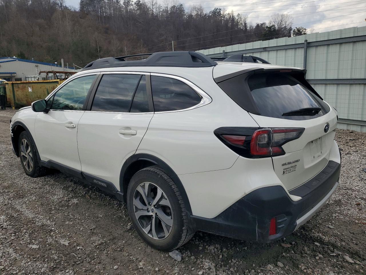 2020 SUBARU Outback