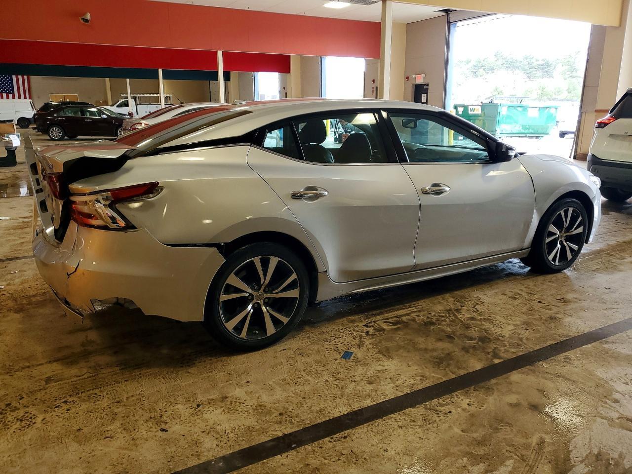 2018 NISSAN Maxima