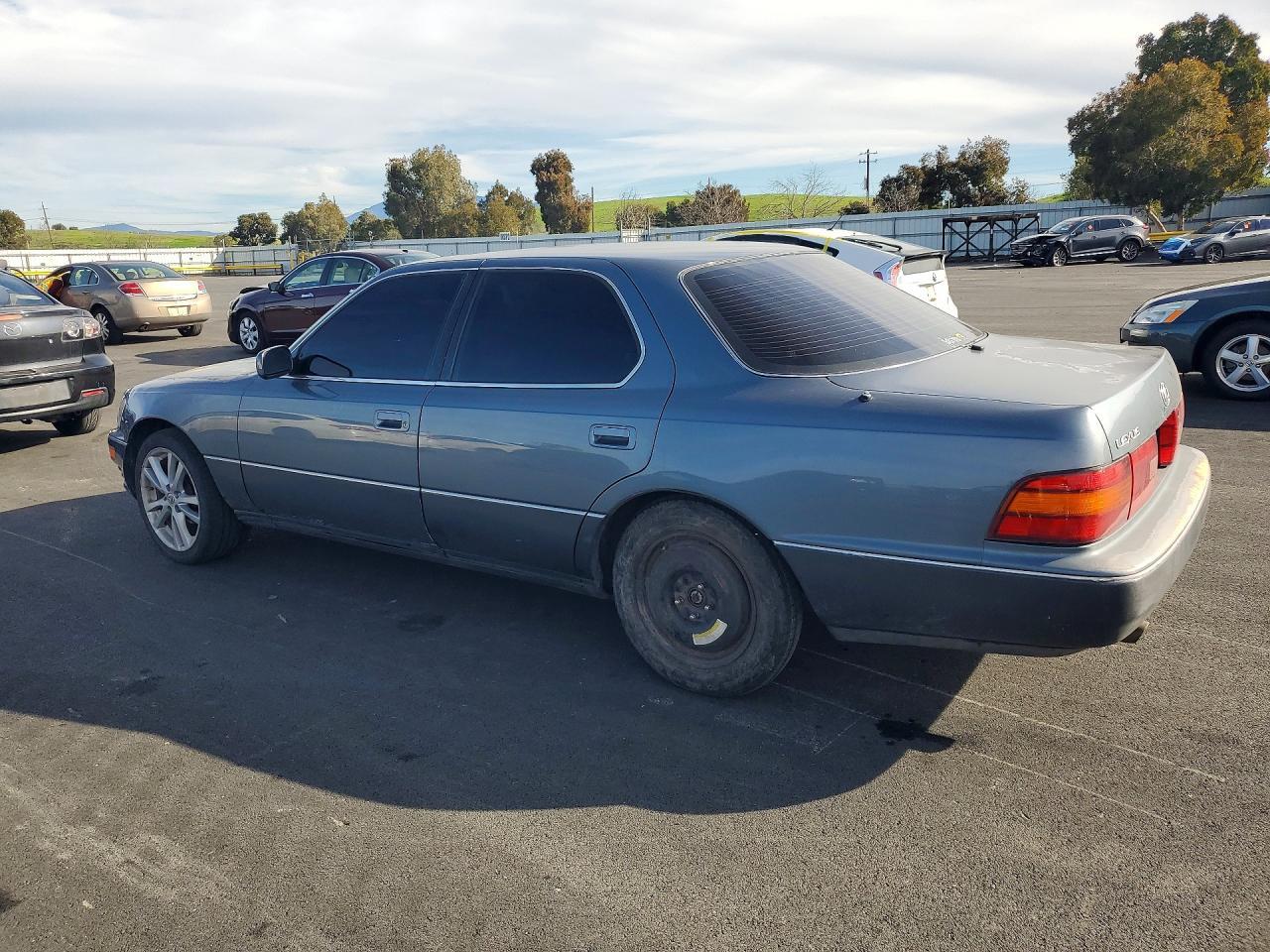 1992 LEXUS Ls 400