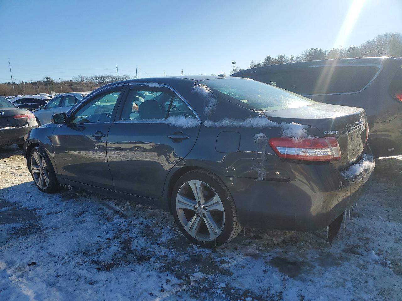 2010 TOYOTA CAMRY