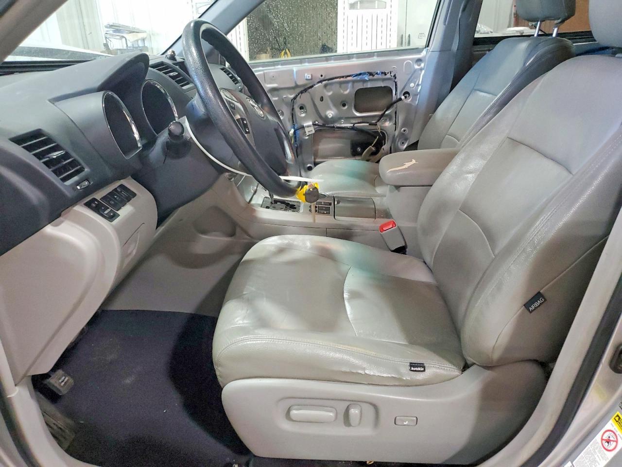 2012 TOYOTA HIGHLANDER