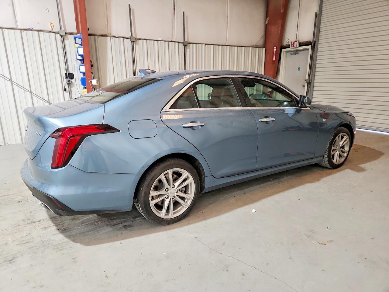 2023 CADILLAC CT4