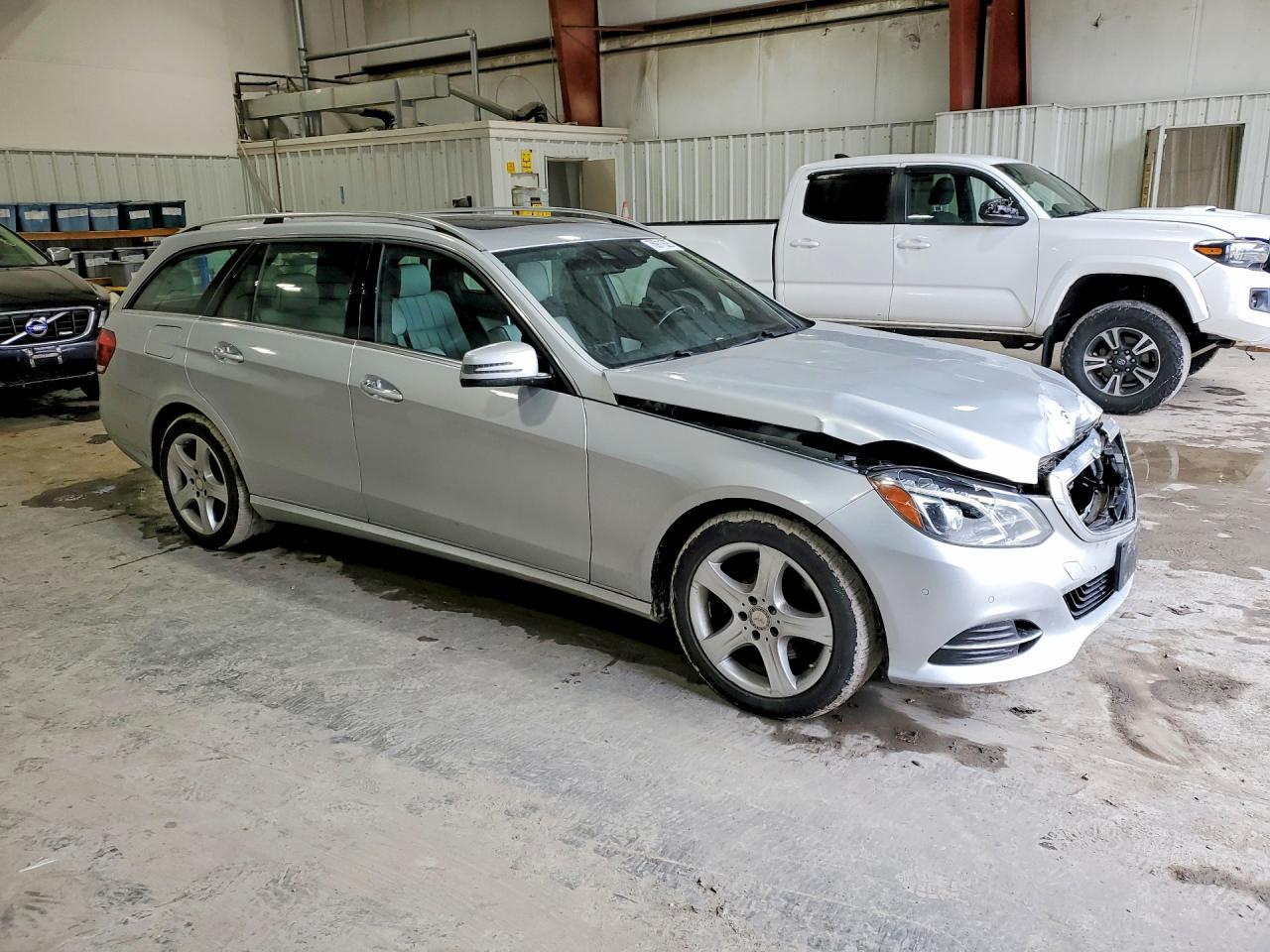 2016 MERCEDES-BENZ E-Class