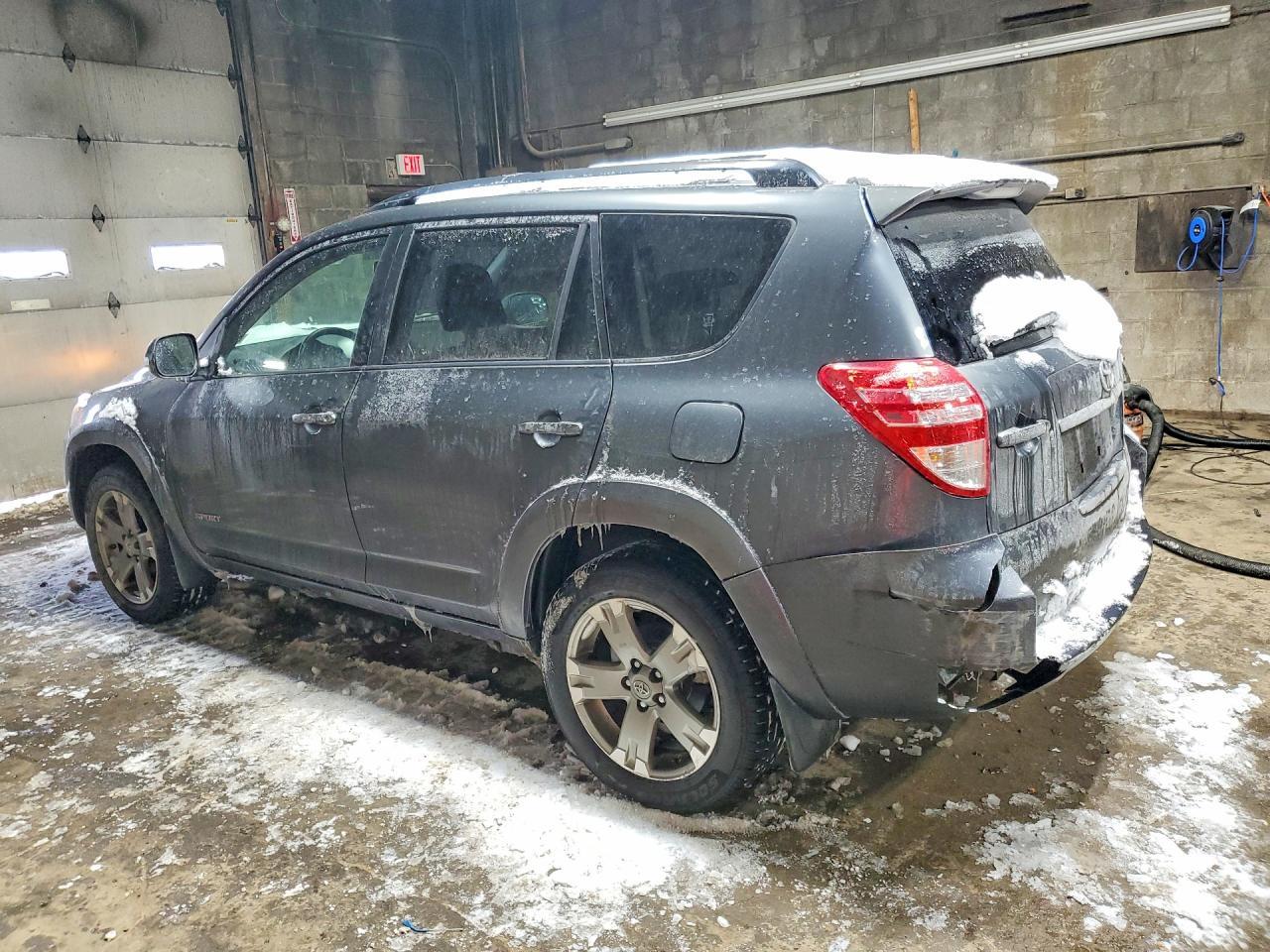 2011 TOYOTA RAV4
