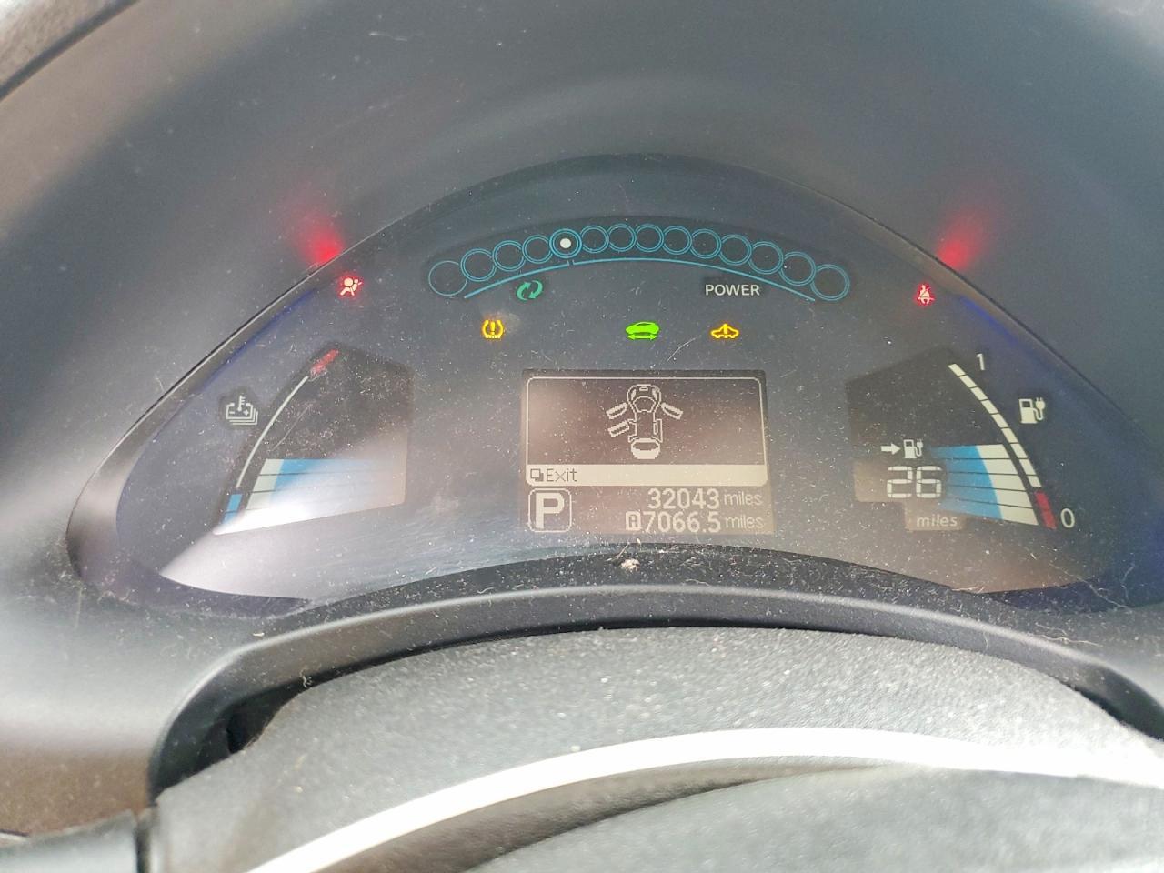 2015 NISSAN LEAF