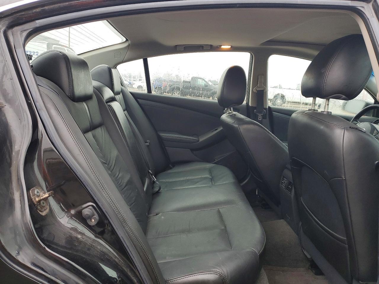 2010 NISSAN ALTIMA