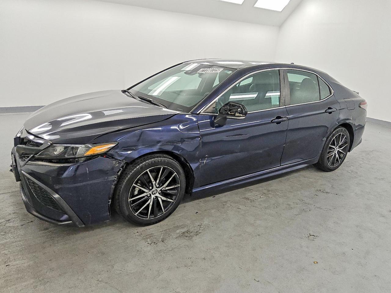 2022 TOYOTA CAMRY