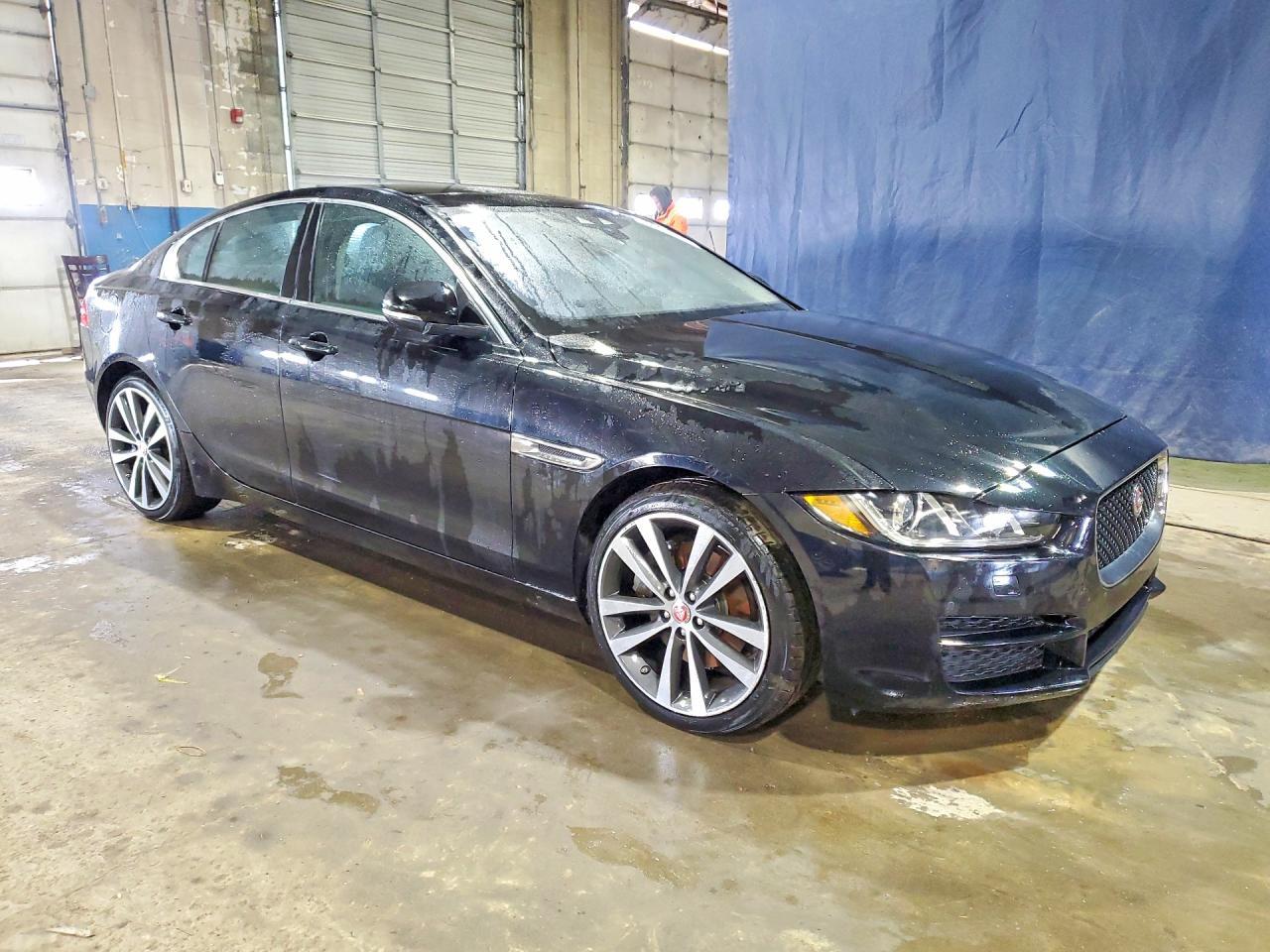 2017 JAGUAR XE