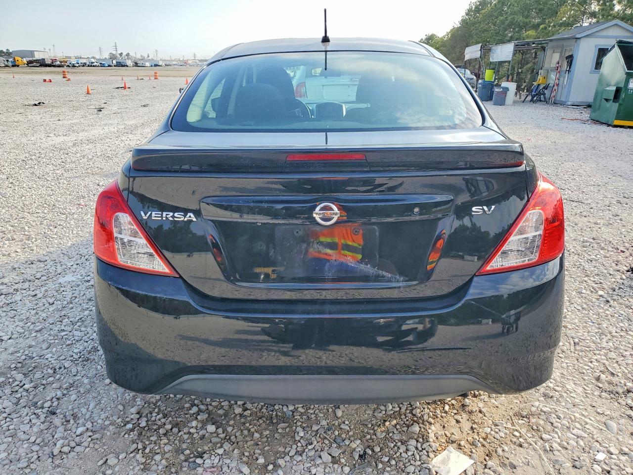 2019 NISSAN VERSA