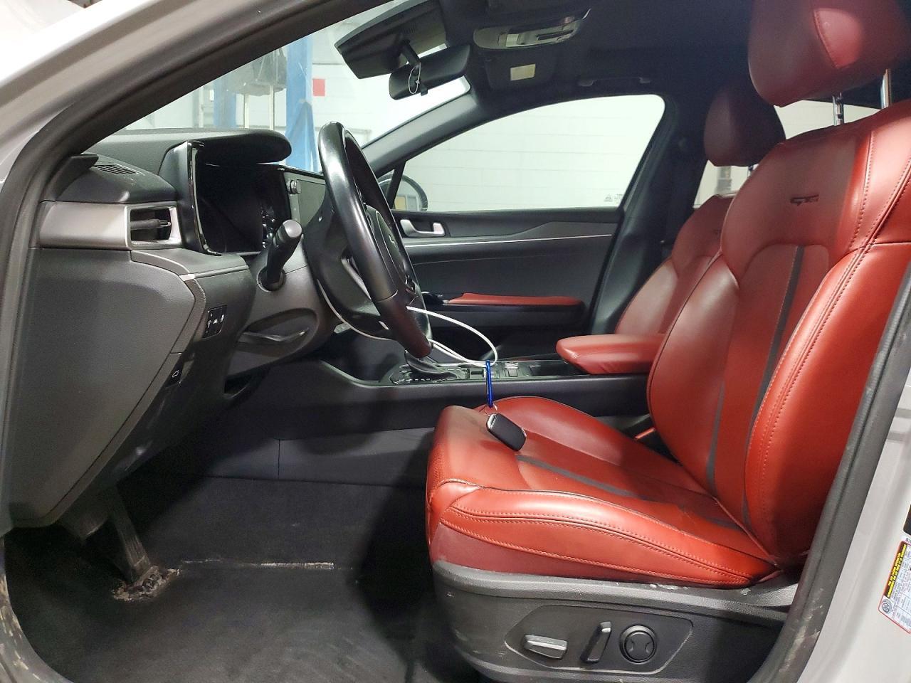 2022 KIA K5