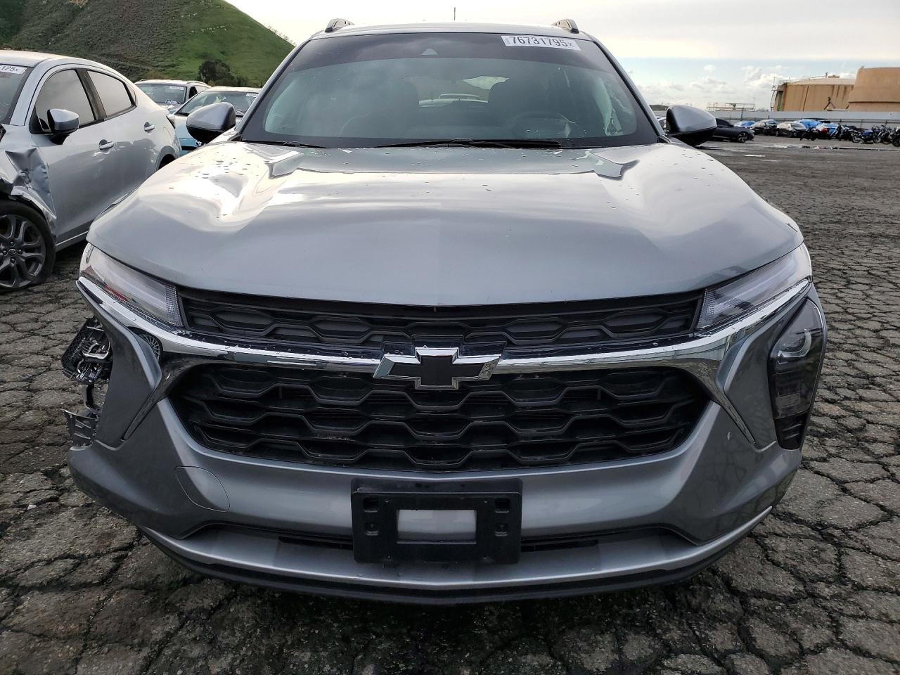 2025 CHEVROLET TRAX