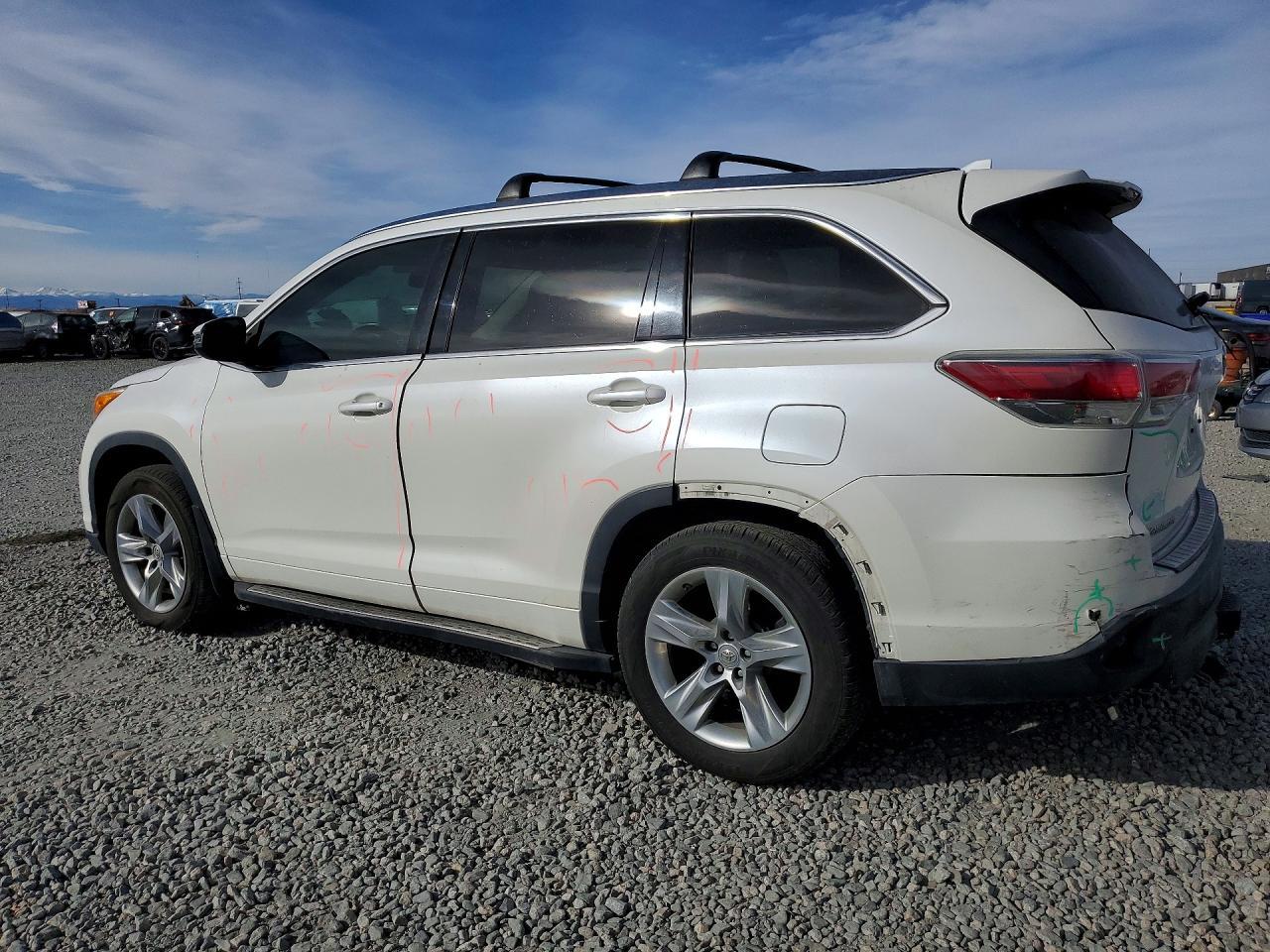 2015 TOYOTA HIGHLANDER