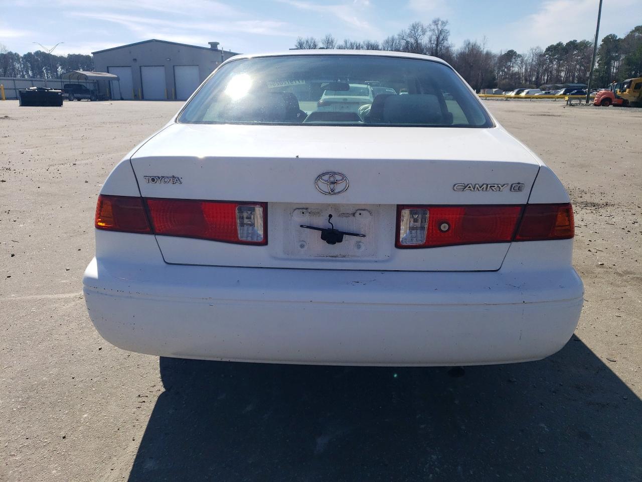 2001 TOYOTA CAMRY