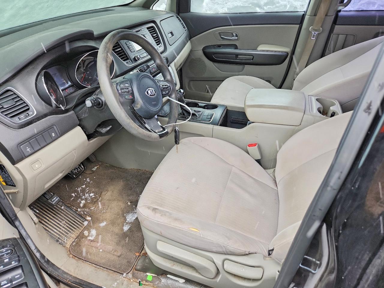 2016 KIA SEDONA