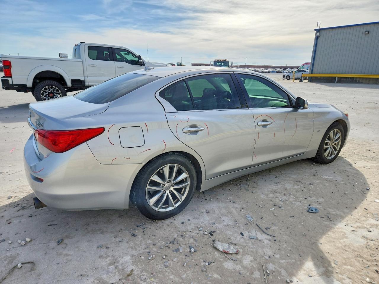 2015 INFINITI Q50