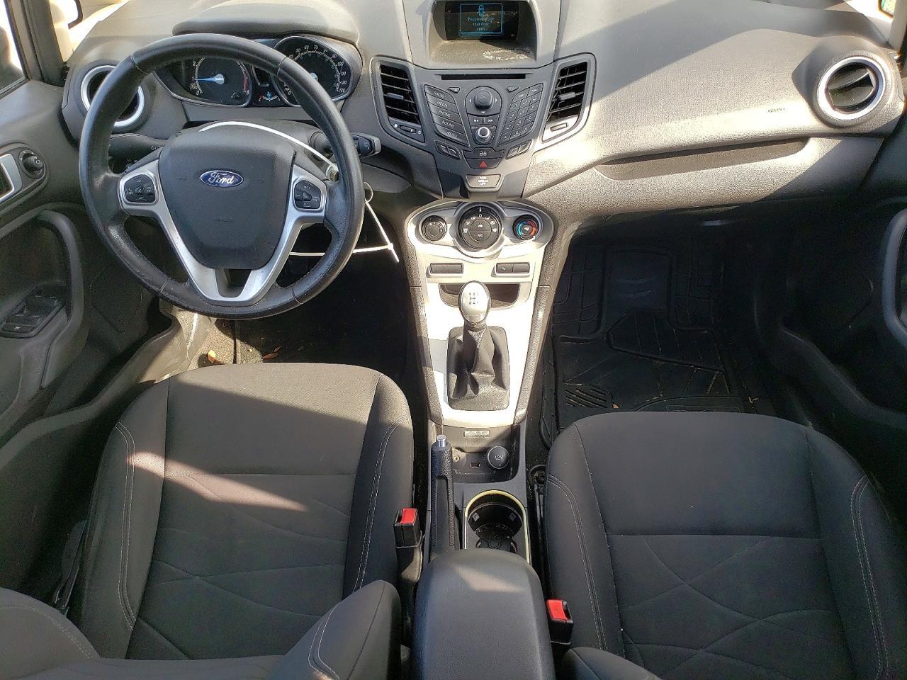 2014 FORD Fiesta