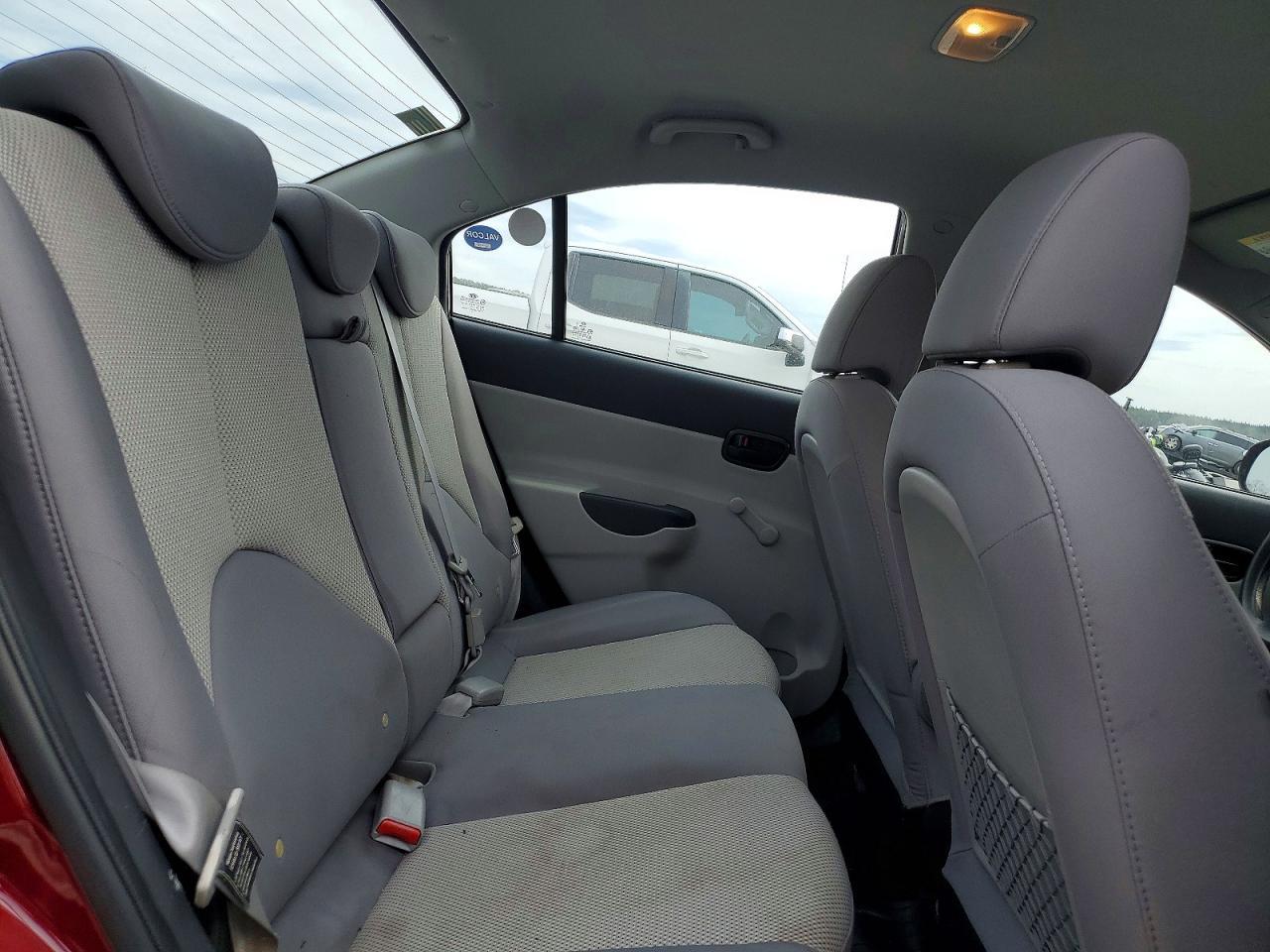 2011 HYUNDAI ACCENT
