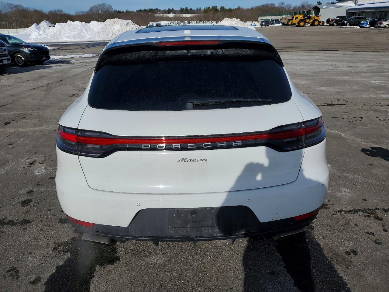 2021 PORSCHE Macan