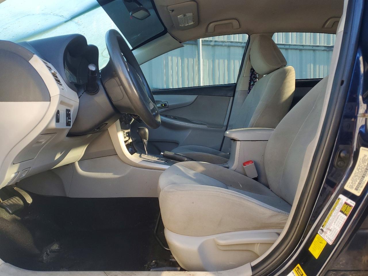 2013 TOYOTA COROLLA