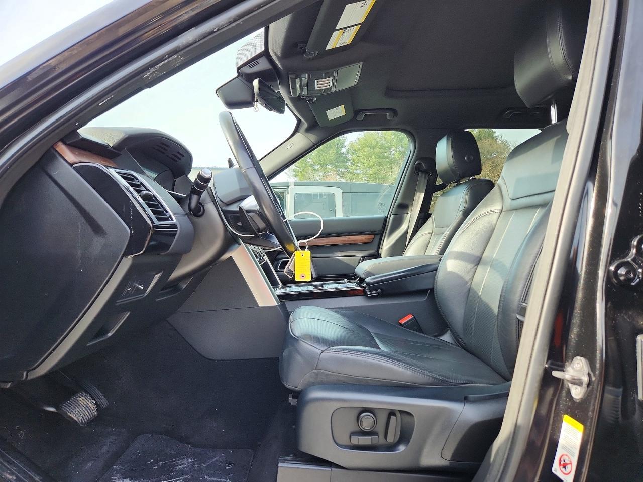2019 LAND ROVER Discovery