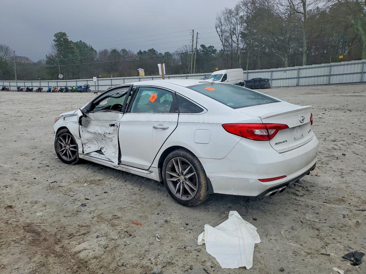 2015 HYUNDAI SONATA