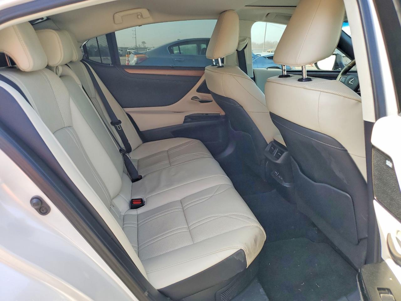 2024 LEXUS ES 300H
