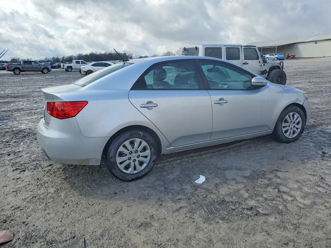 2013 KIA FORTE