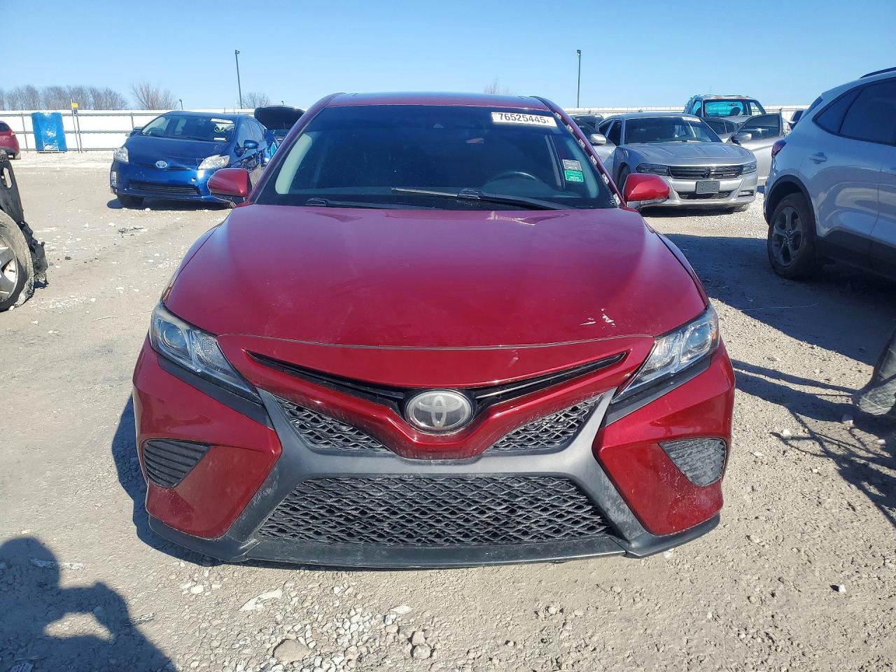 2018 TOYOTA CAMRY