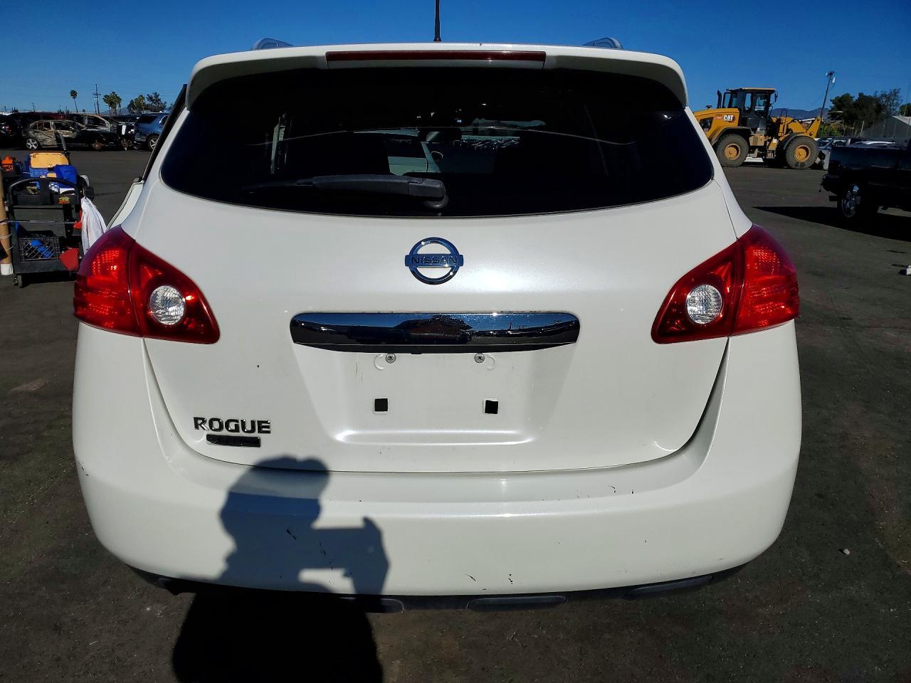2015 NISSAN ROGUE