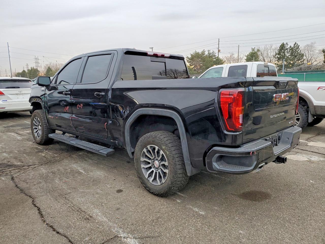 2023 GMC Sierra
