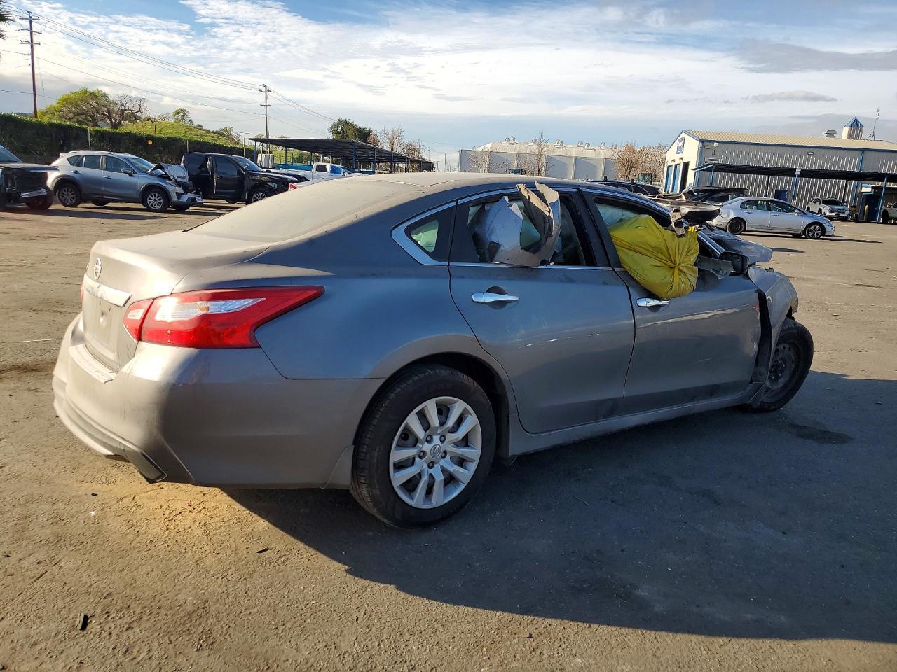 2016 NISSAN ALTIMA