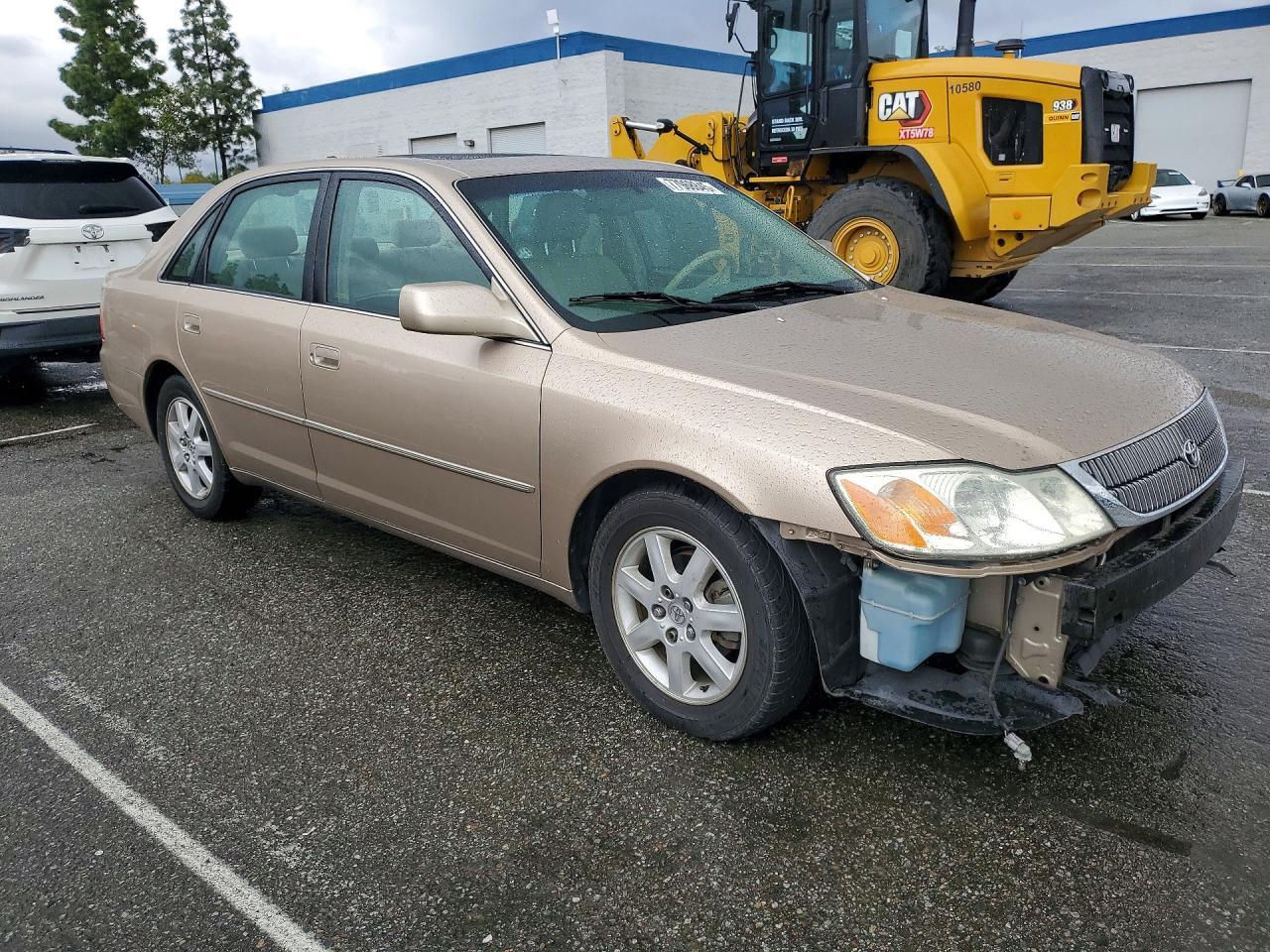 2001 TOYOTA Avalon