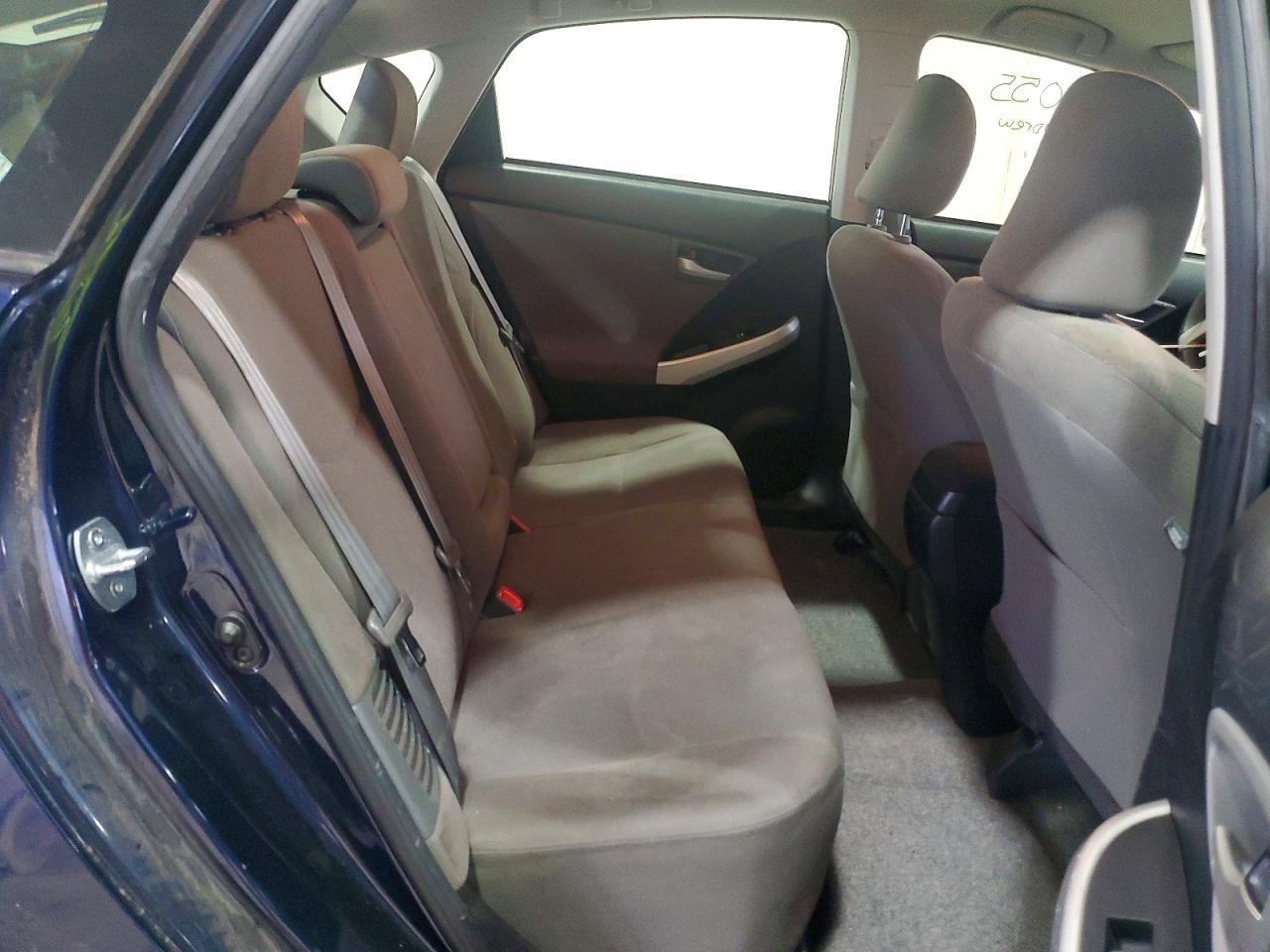 2015 TOYOTA PRIUS