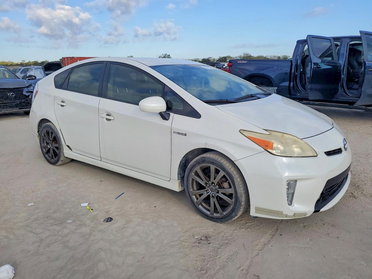 2013 TOYOTA PRIUS