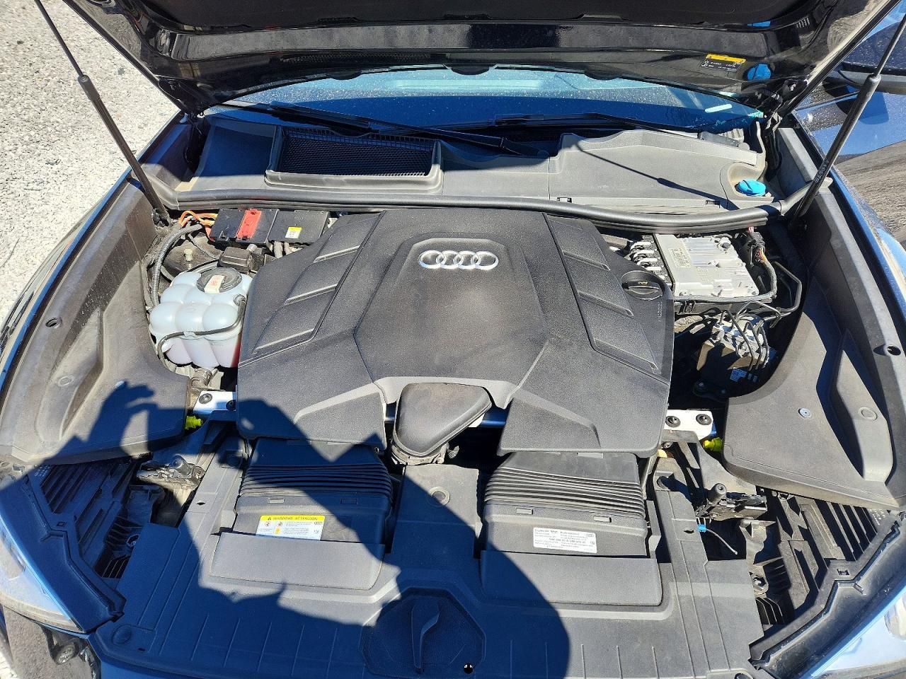 2021 AUDI Q8
